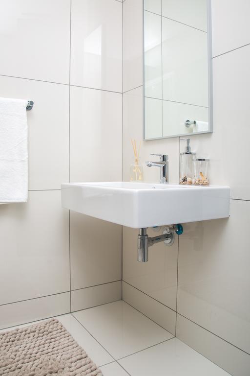 Apartment 64 At 77 On Independence Ave Windhoek Ngoại thất bức ảnh